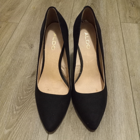 H&M Heels - Picture 1 of 3